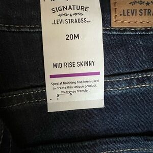 Signature by Levi Strauss Dark Blue Skinny Jeans